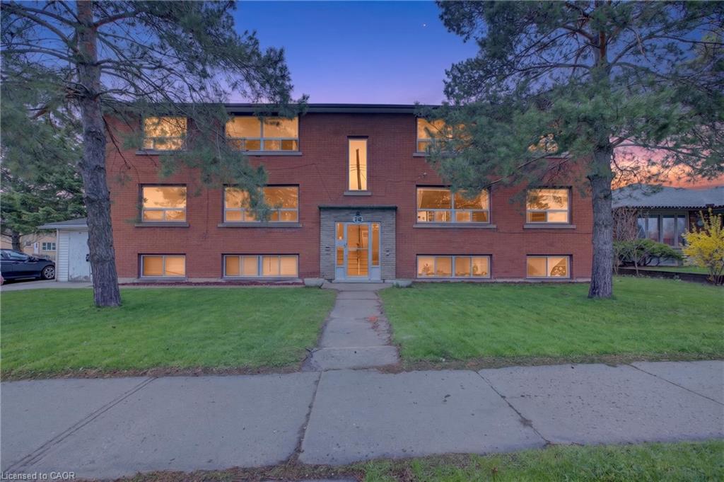 72 Hoffman Street