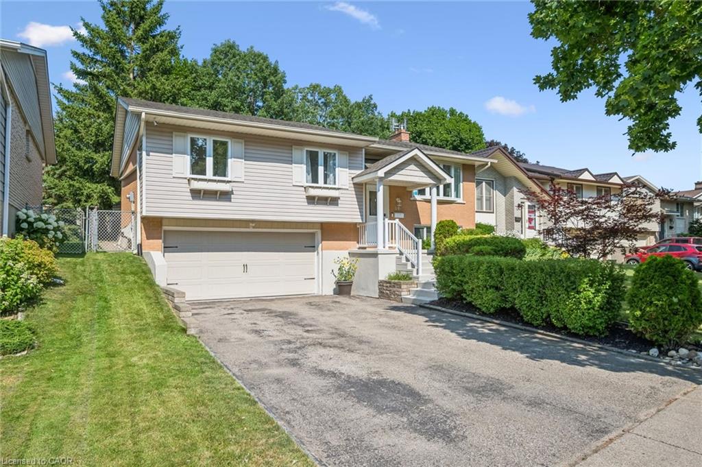 16 Nipigon Street