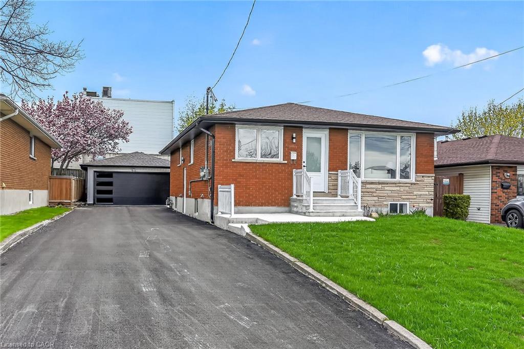 74 Victor Boulevard