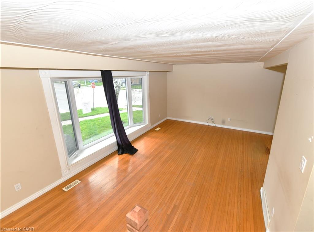 110 Silverspring Crescent