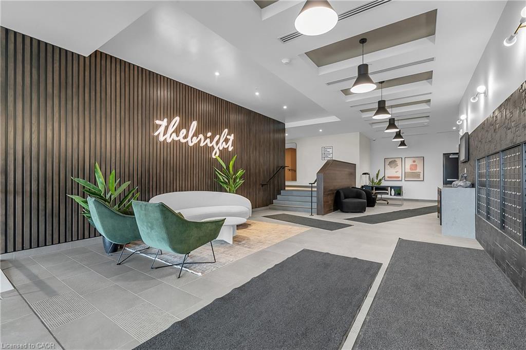 741 King Street W 102