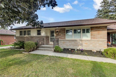 18 Kingsmount Crescent Brantford ON N3T 0L2