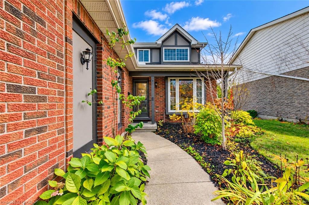 63 Winding Way