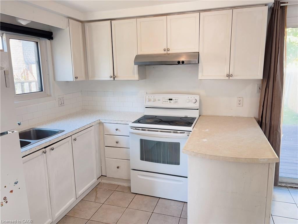 112 Northlake Drive A
