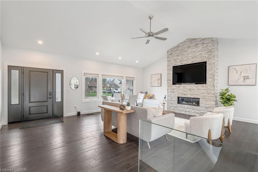 2123 Deyncourt Drive