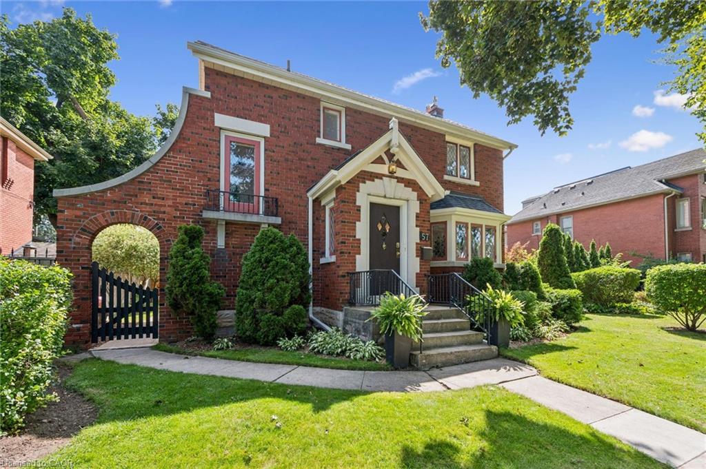 57 Brant Road S