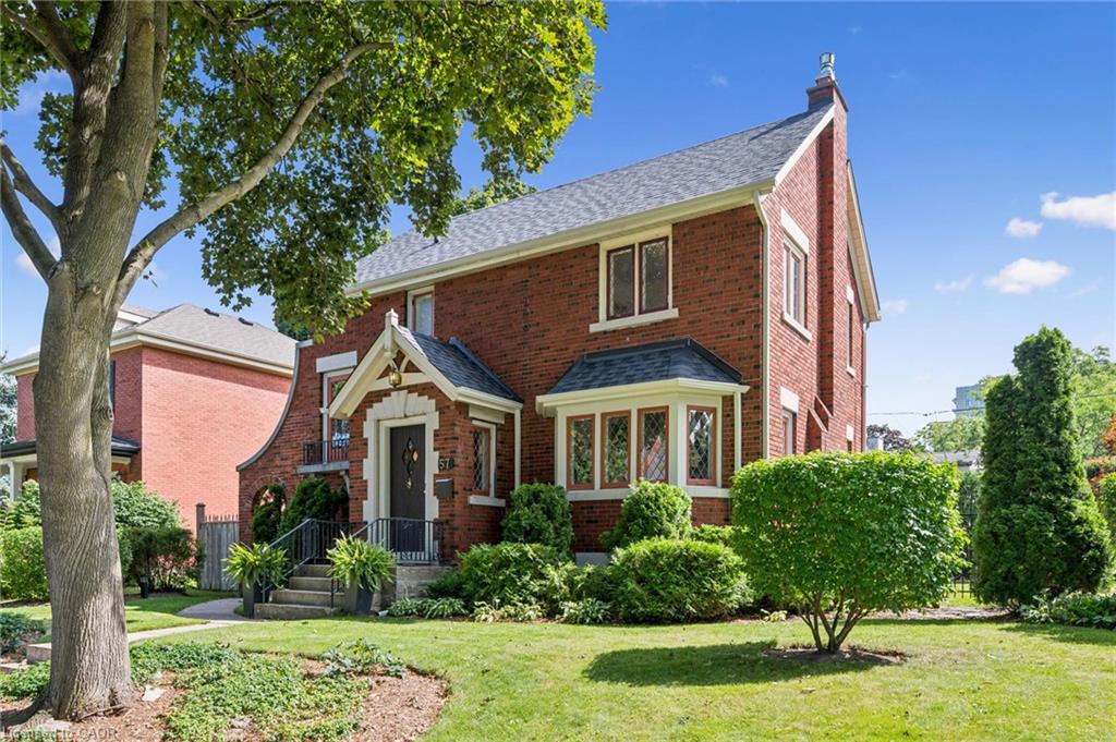 57 Brant Road S