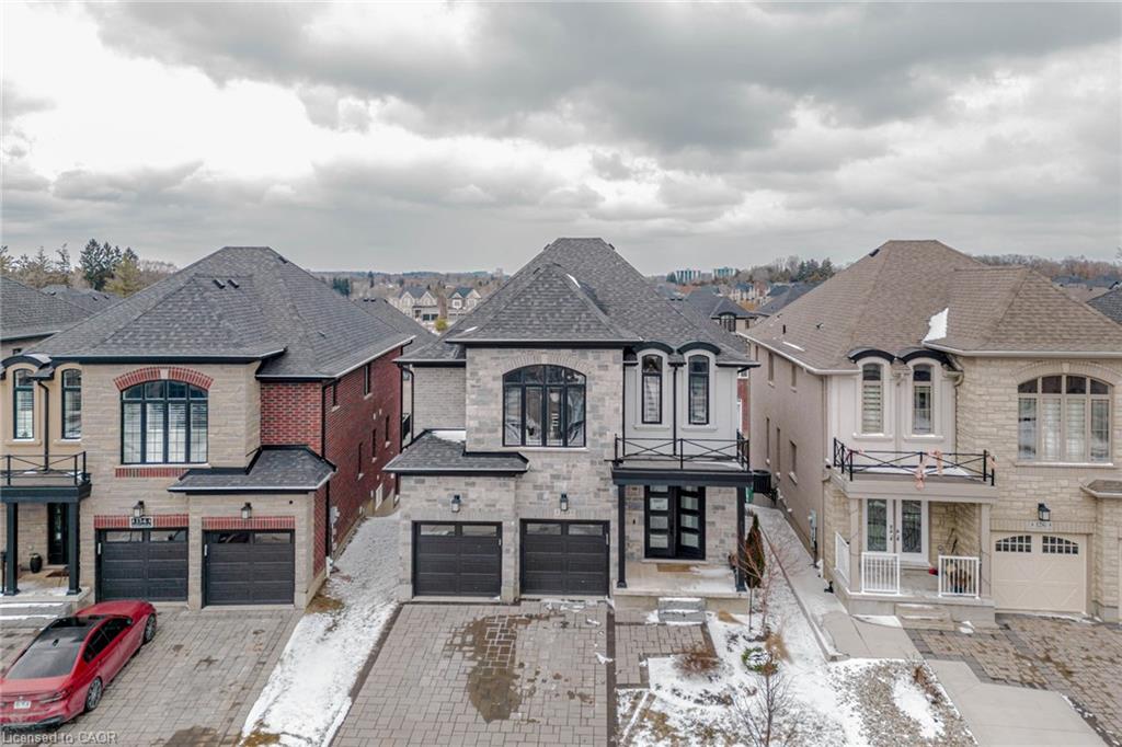 130 Pondcliffe Drive