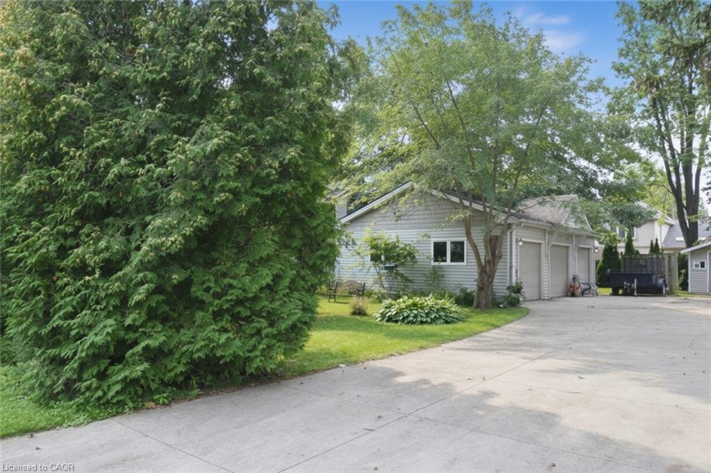 120 Eaglewood Boulevard