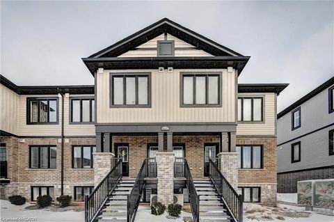 160 Rochefort Street E5 Kitchener ON N2R 1V5