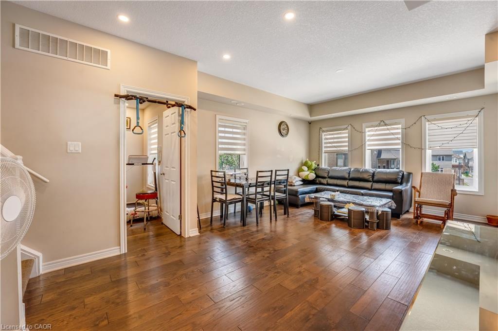 70 Willowrun Drive F1