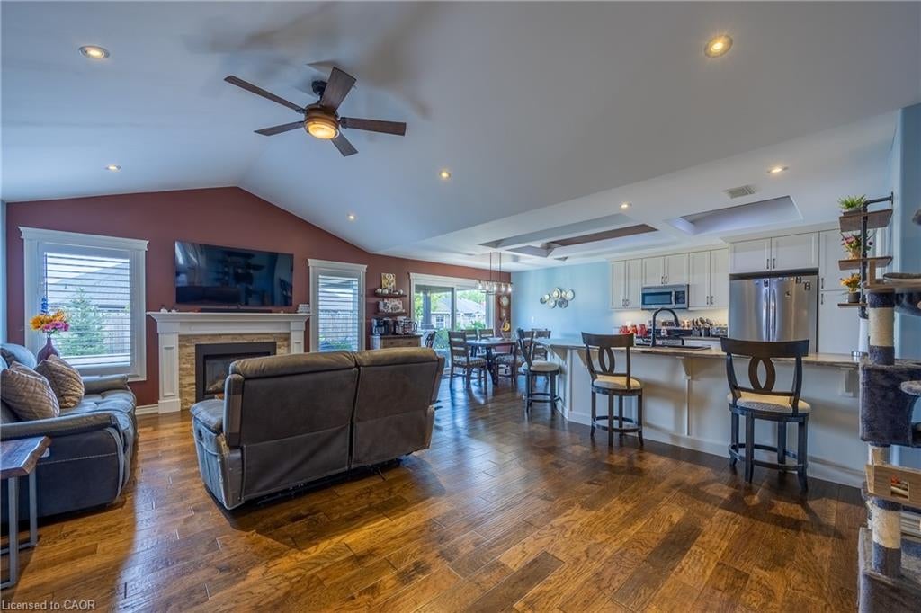 15 Hurley Court