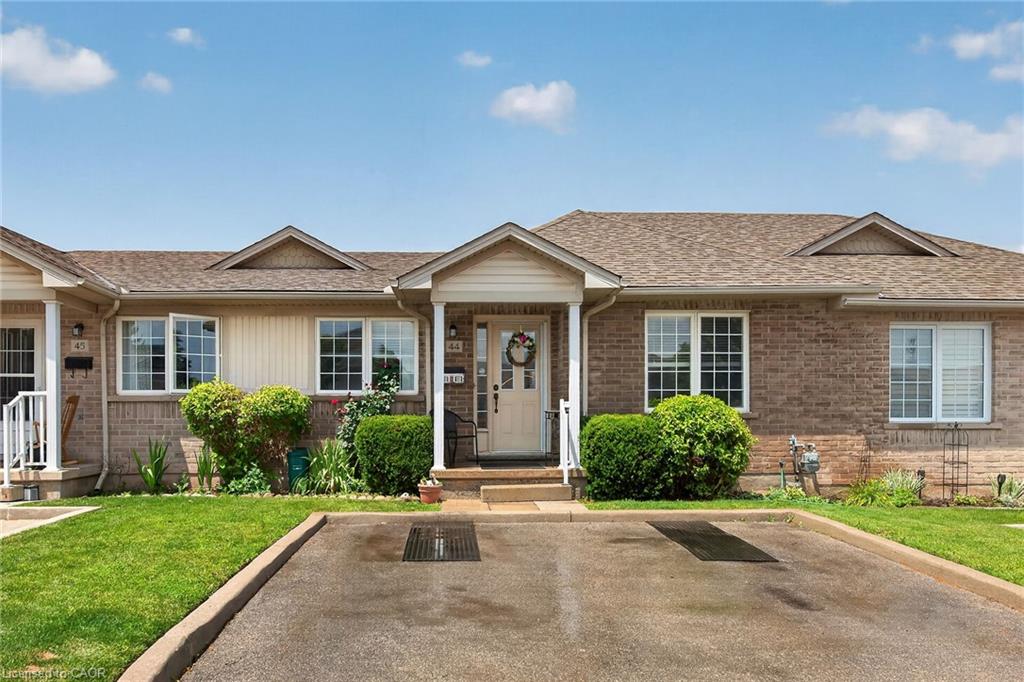 24 Kenyon Crescent 44