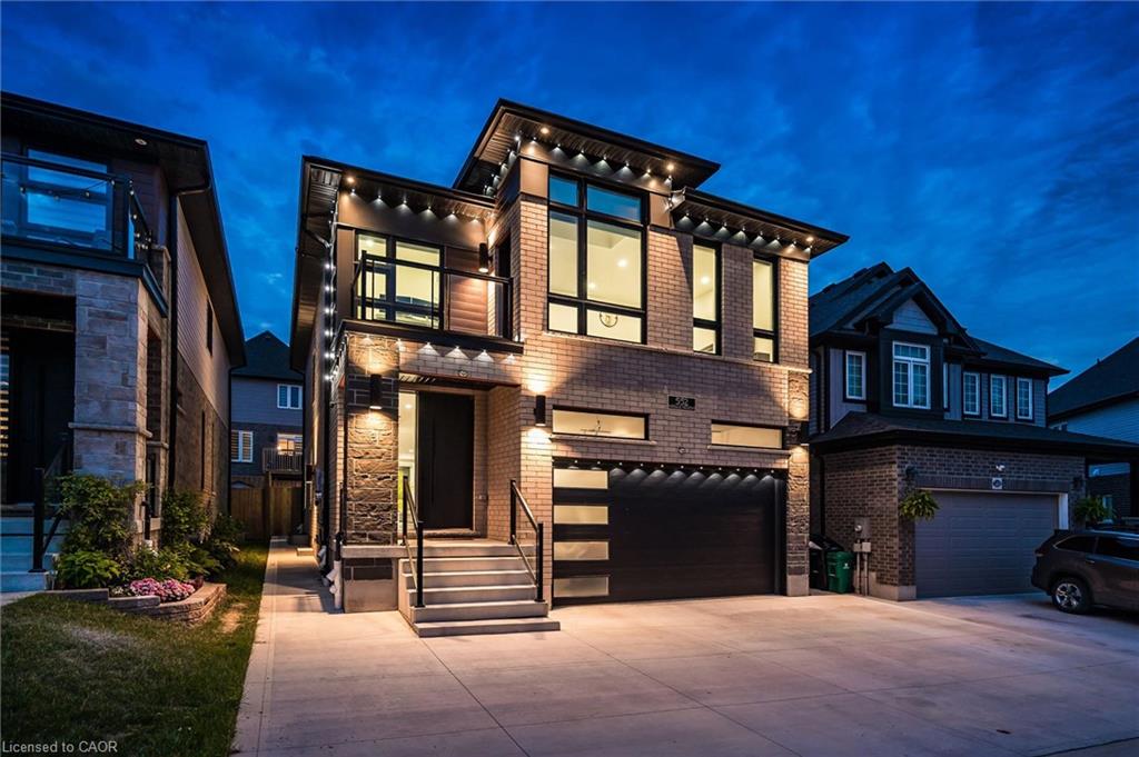 552 Nathalie Crescent