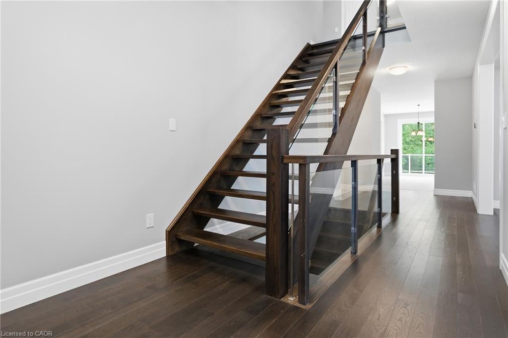 530 Pinery Trail