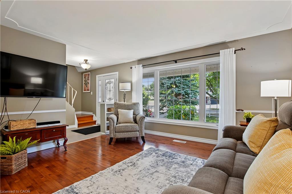 111 Macgregor Crescent