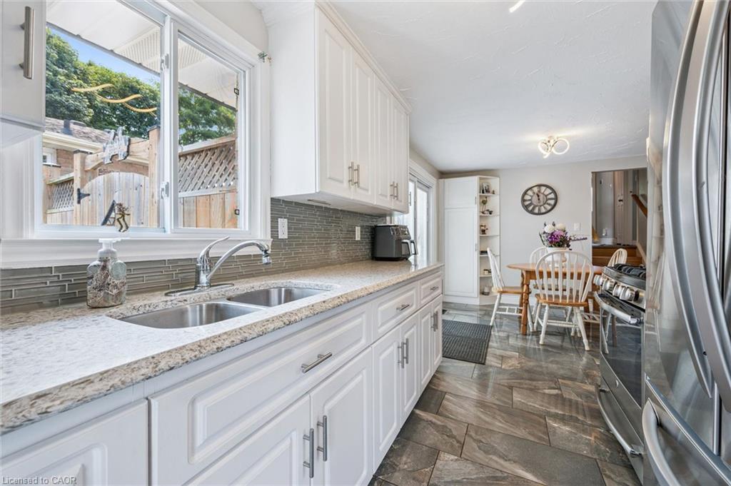 847 Doon Village Road