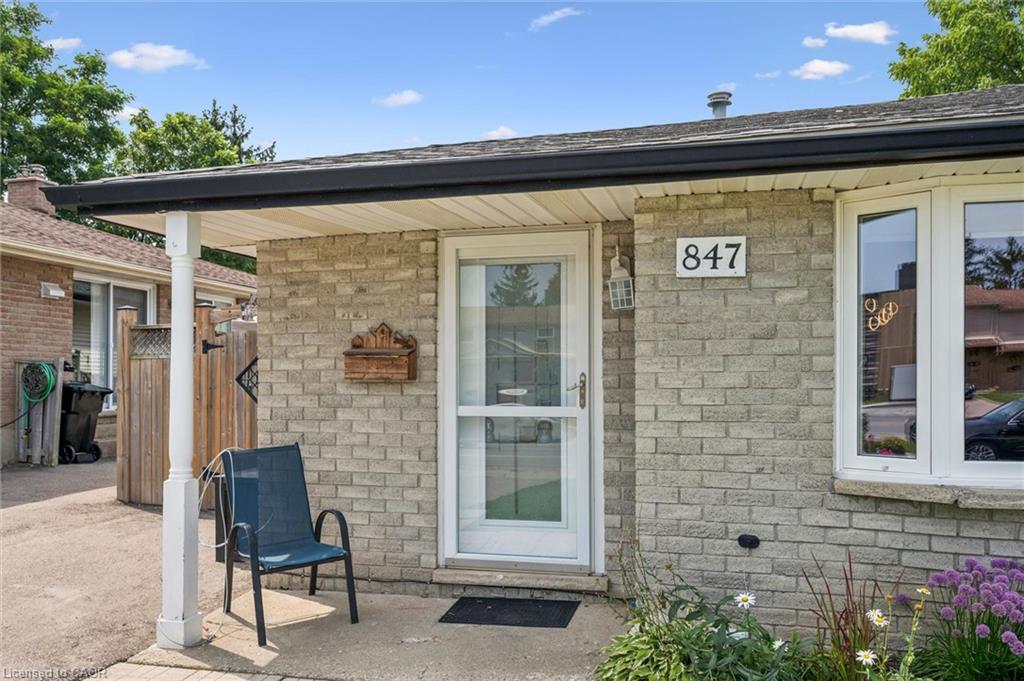 847 Doon Village Road