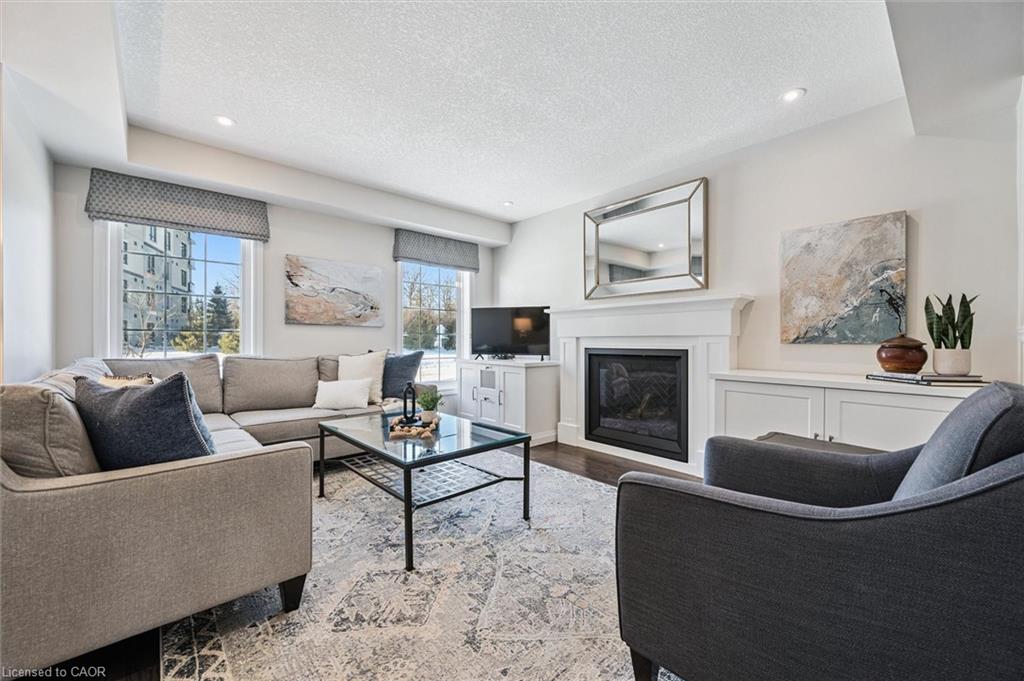 635 Saginaw Parkway 54