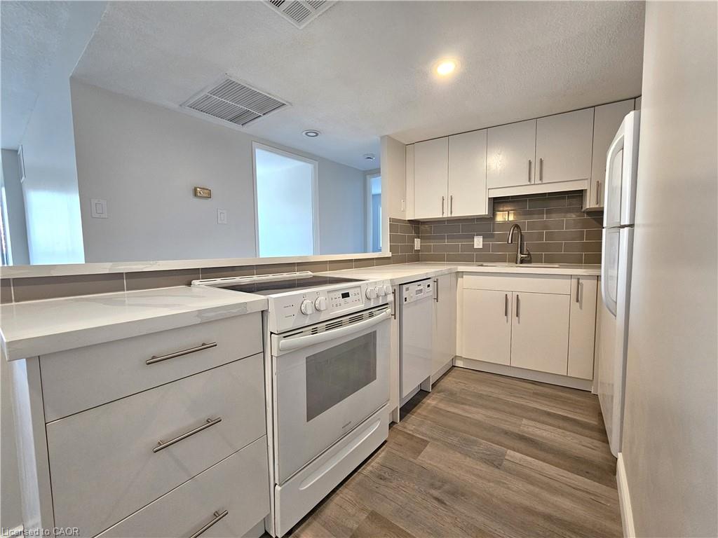260 Sheldon Avenue N 508