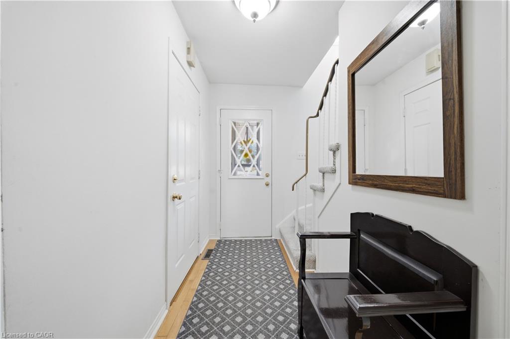 230 Sunset Boulevard