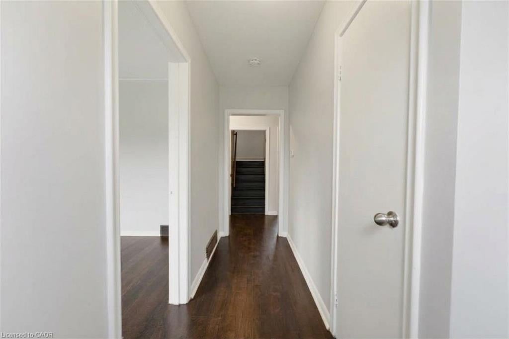 25 Meinzinger Avenue