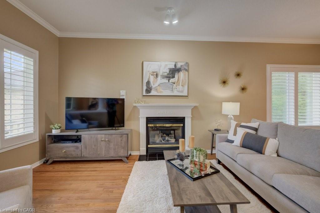 545 Laurelwood Drive 13