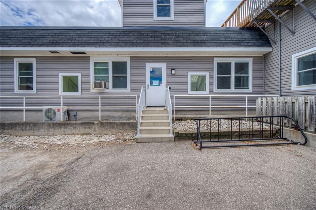 1123 Queenston Road