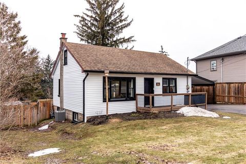 1719 Snyders Road E Petersburg ON N0B 2H0