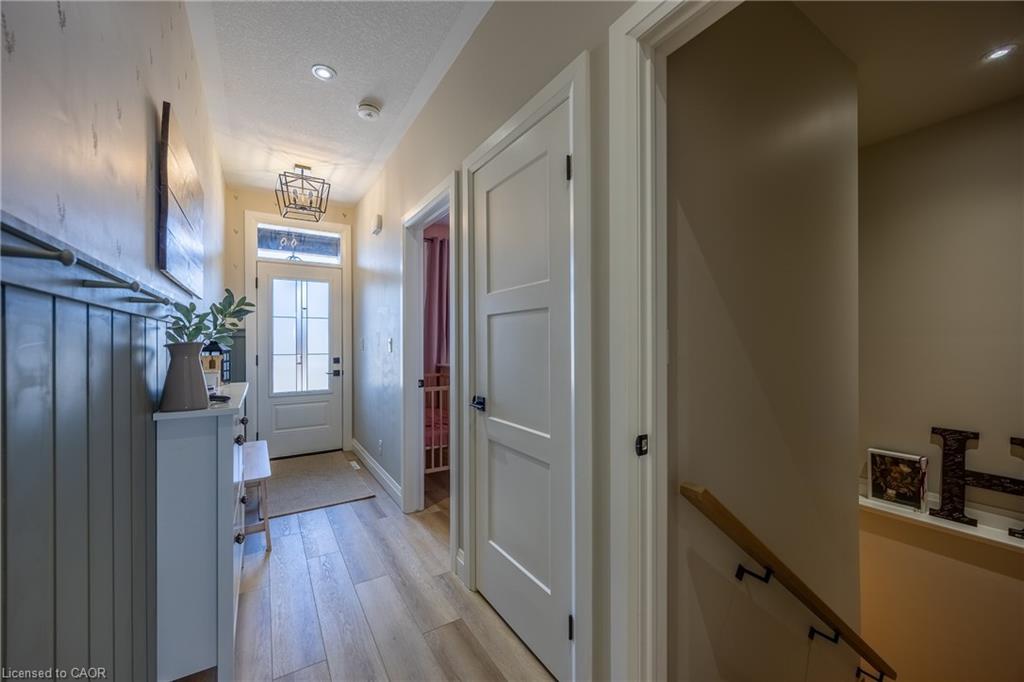 183 Lafayette Street E