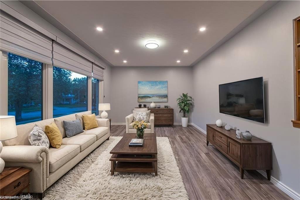 136 Macgregor Crescent