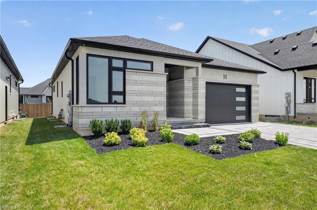 11 Oakley Drive