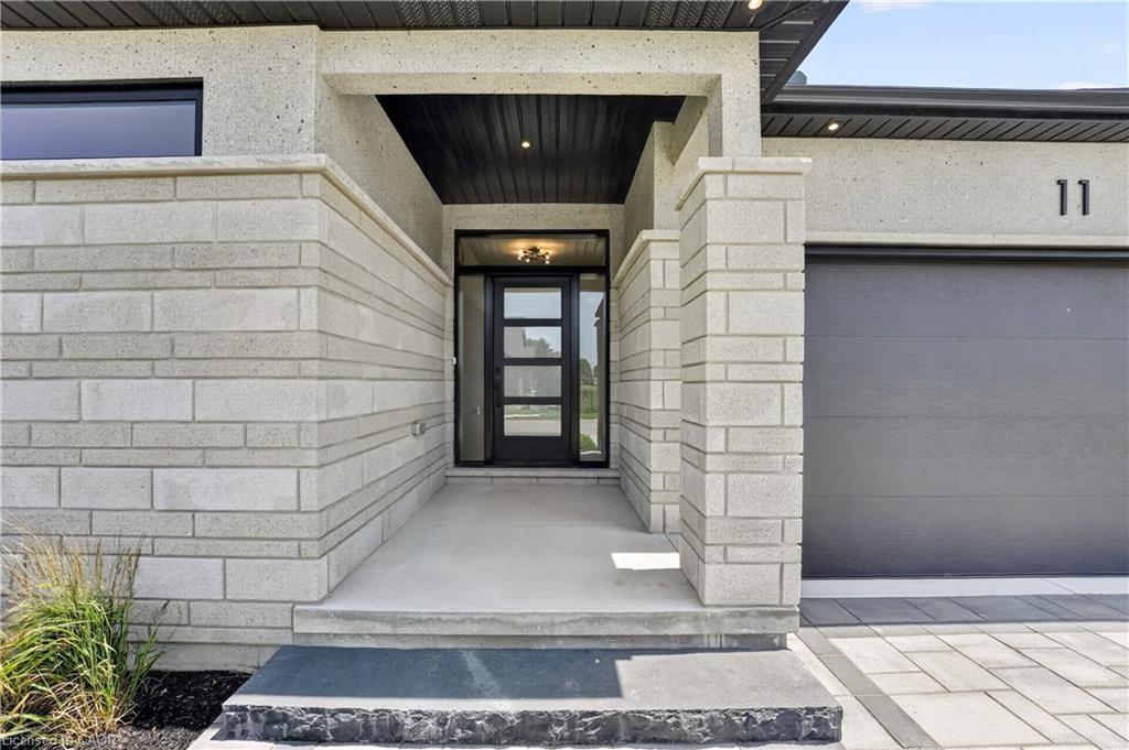 11 Oakley Drive