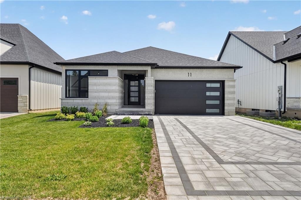 11 Oakley Drive