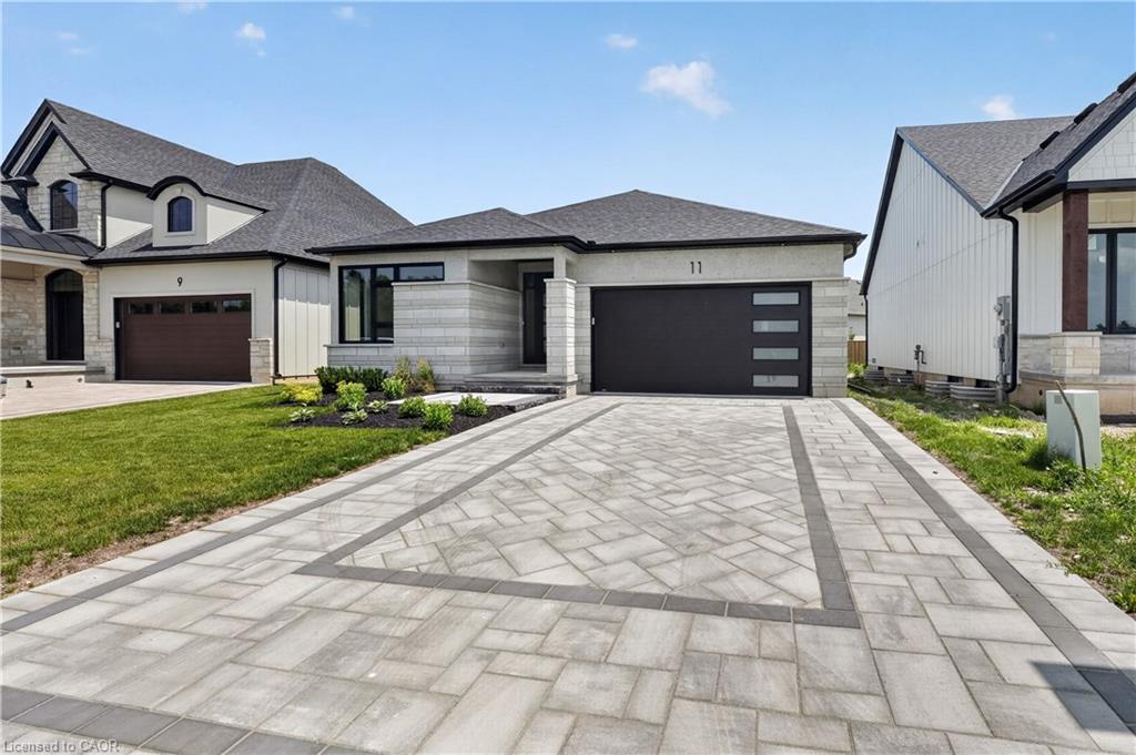 11 Oakley Drive