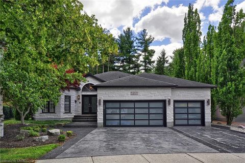 27 Woodmans Court Kitchener ON N2P 2B2