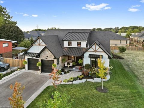 253 Central Avenue Grimsby ON L3M 1X6