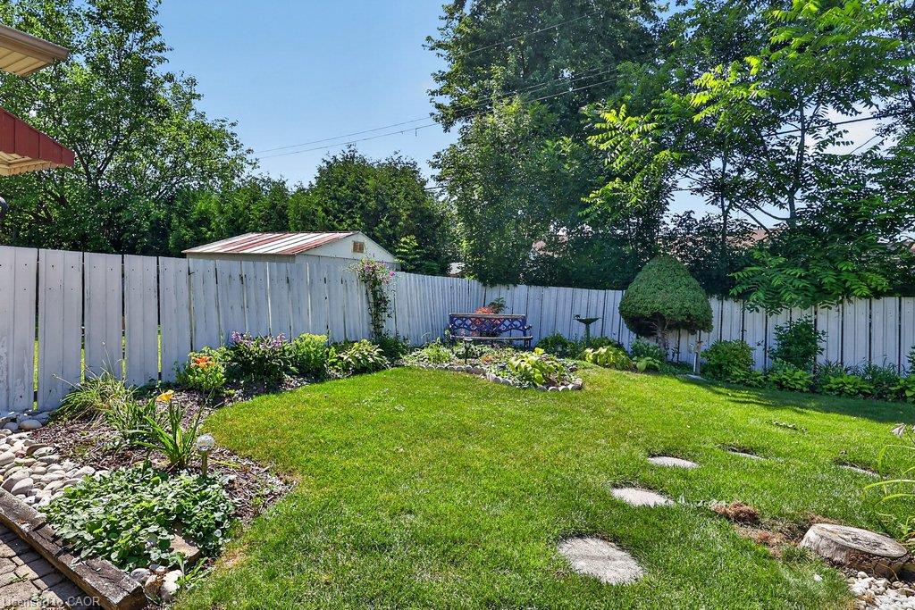 20 Cardinal Drive