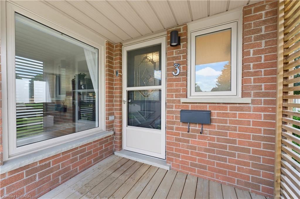 3 Alona Avenue