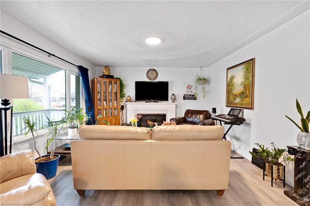34 Christopher Drive