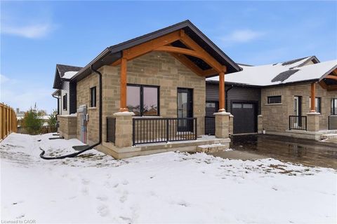 29 Weymouth Street 25 Elmira ON N3B 0G3