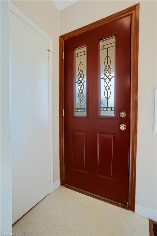 70 Roxborough Avenue