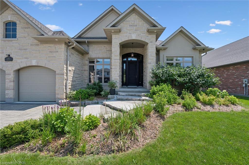 596 Regal Place
