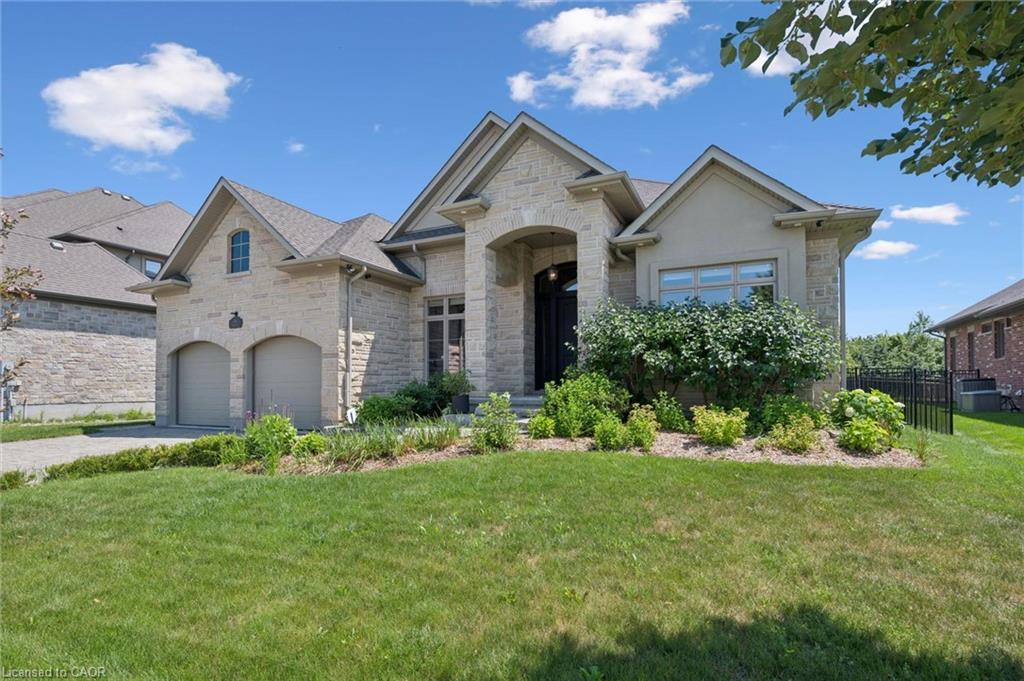596 Regal Place