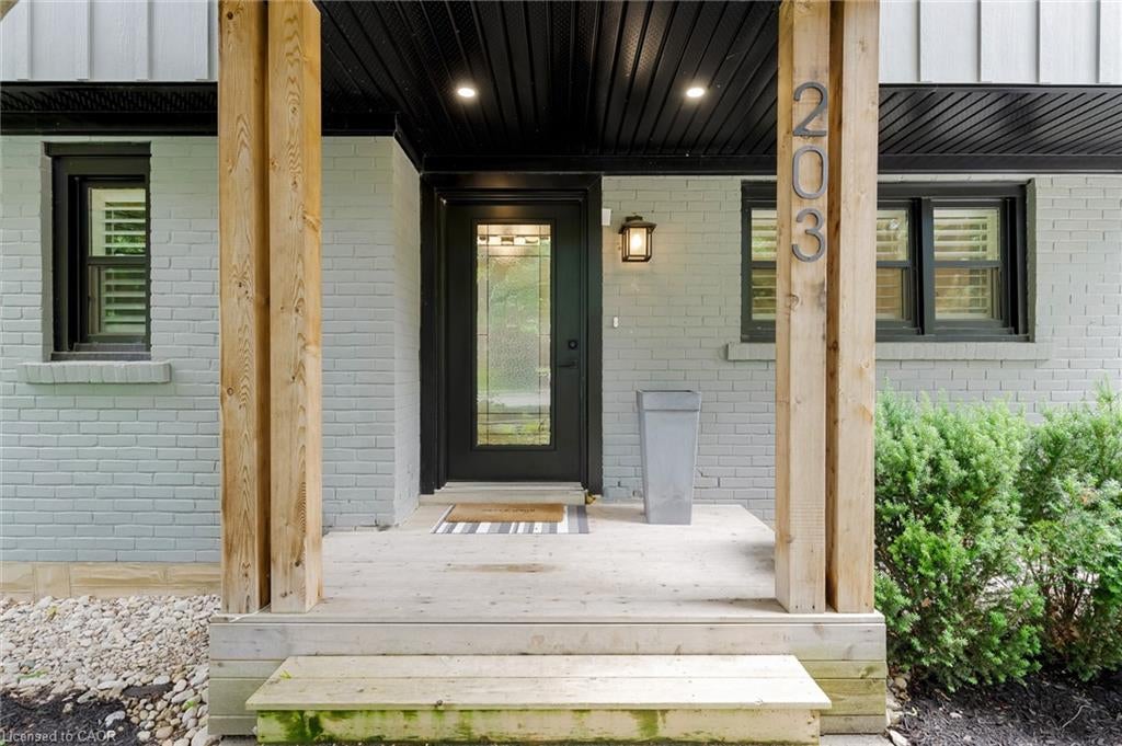 203 Forsyth Drive
