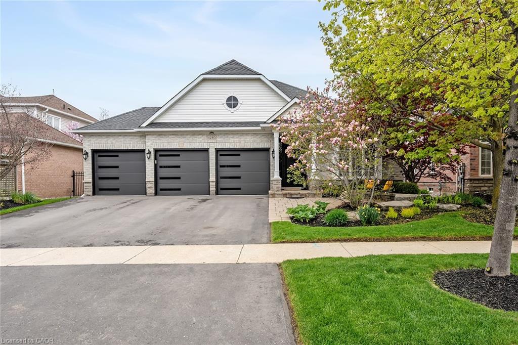 4285 Couples Crescent