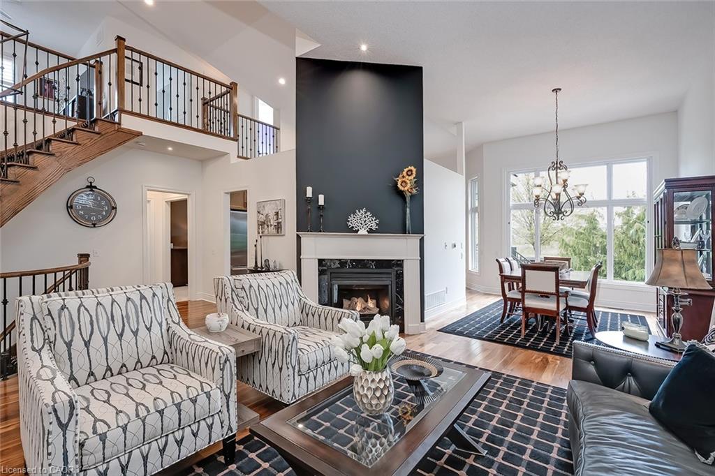 4285 Couples Crescent