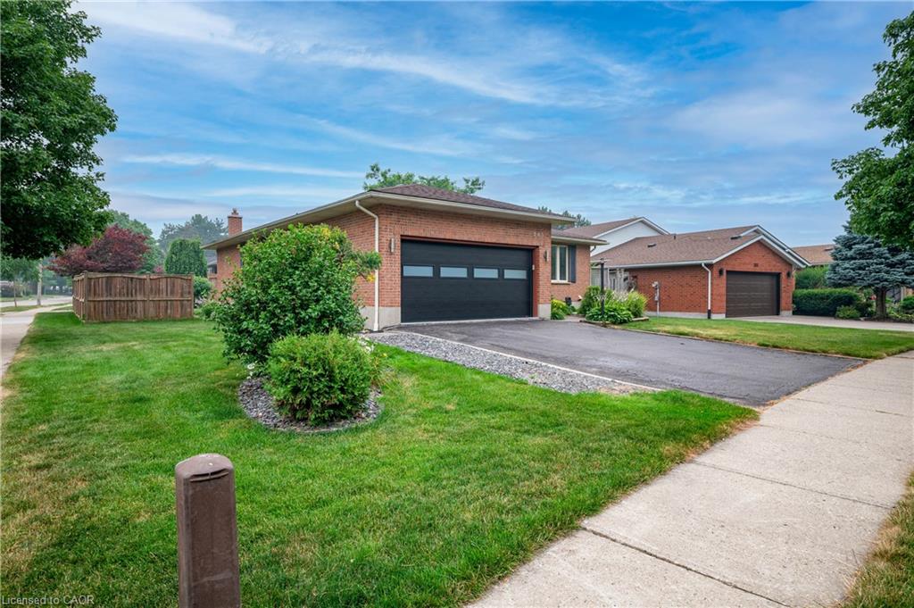 363 Twinflower Crescent