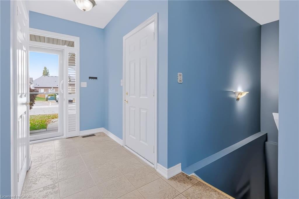 11 Greentrail Drive