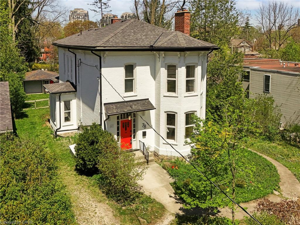 78 William Street W